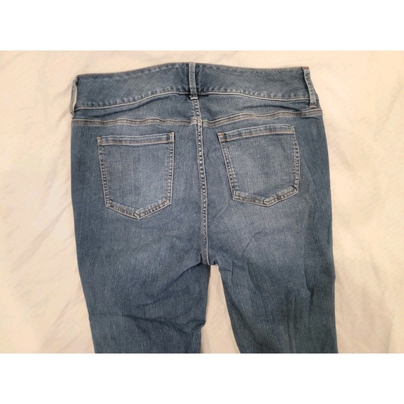 Torrid stretch  jeans: Jegging fit, medium wash, Distressed Women's 14 Reg - Picture 4 of 6